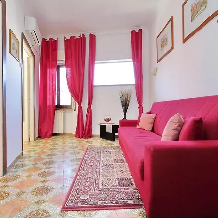 Timeless St Peter Terrace *