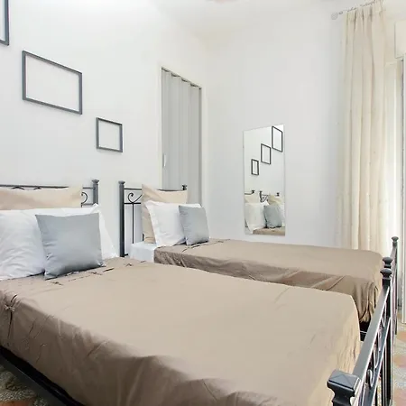 Timeless St Peter Terrace Apartament *