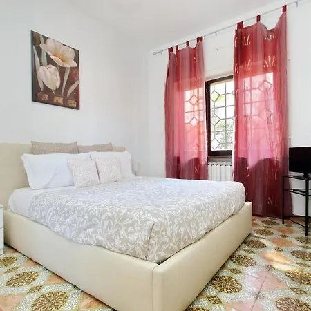 Timeless St Peter Terrace روما
