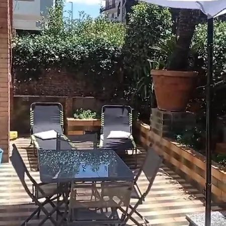 Timeless St Peter Terrace Roma